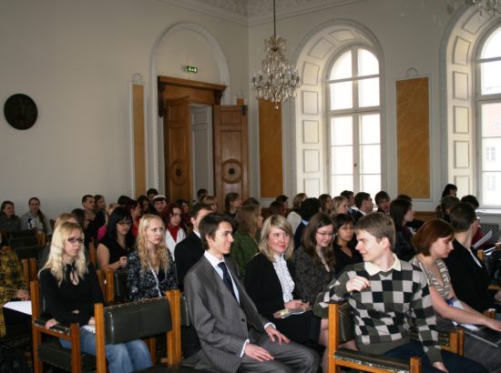 Noorte poliitikakonverents koostöös TÜ riigiteaduste instituudi ning TÜ üliõpilasesindusega